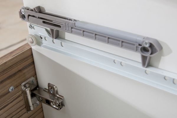 Professional Drawer Hardware Replacement